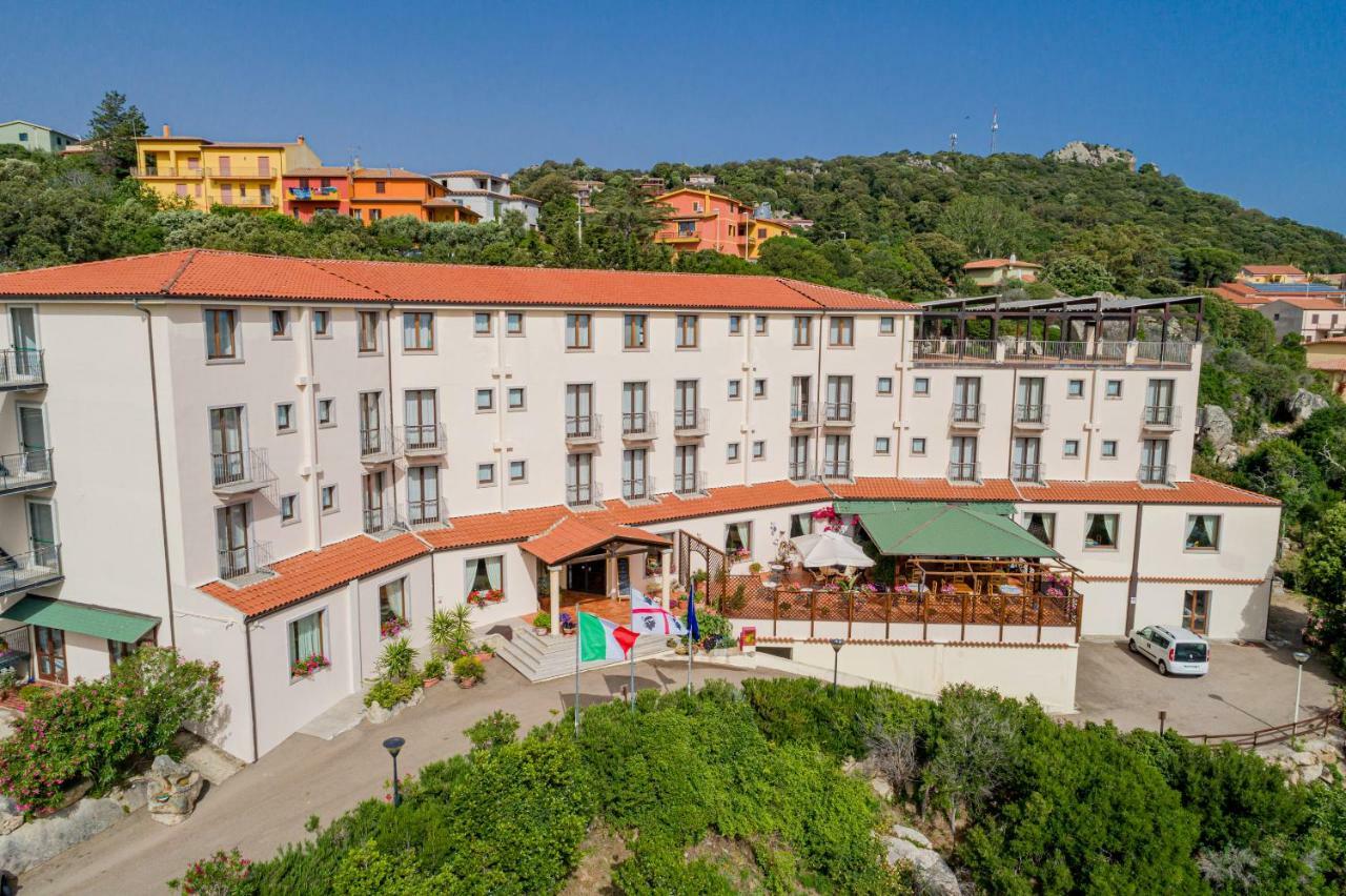 Hotel San Trano Luogosanto Exterior photo