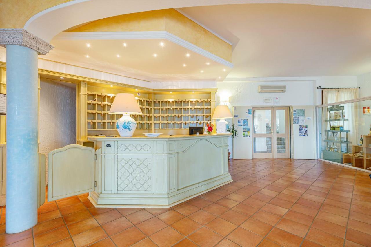 Hotel San Trano Luogosanto Exterior photo